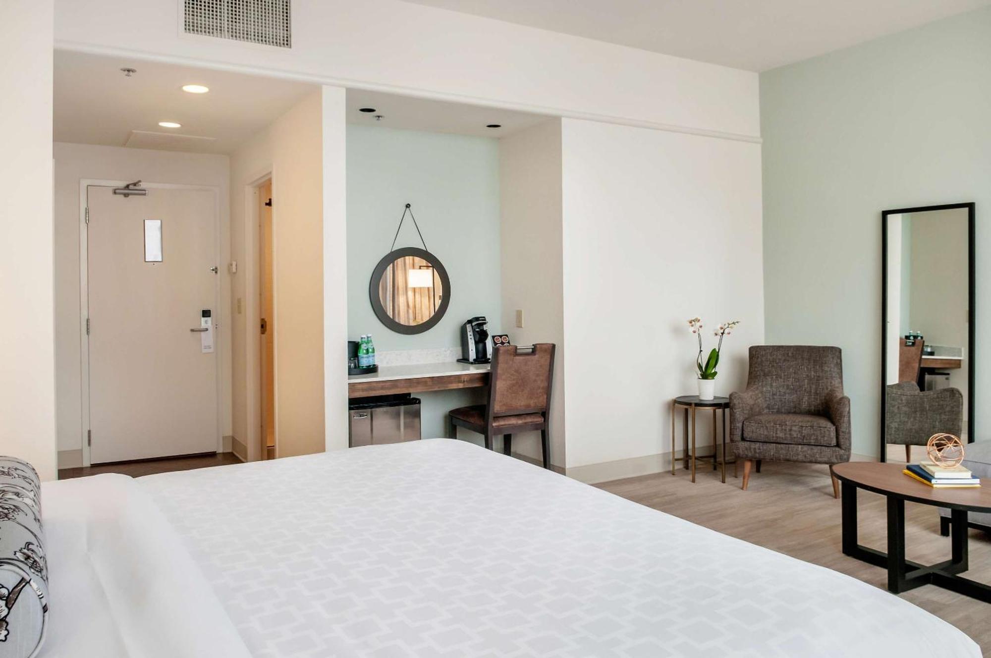 St Charles Coach House, Ascend Hotel Collection ニューオーリンズ エクステリア 写真