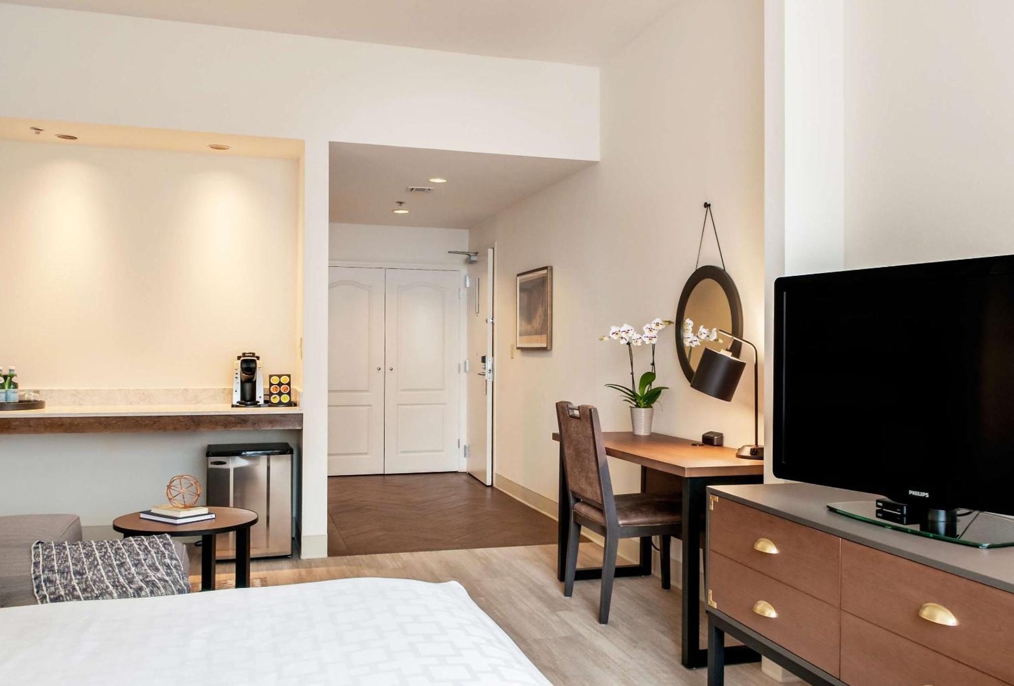 St Charles Coach House, Ascend Hotel Collection ニューオーリンズ エクステリア 写真