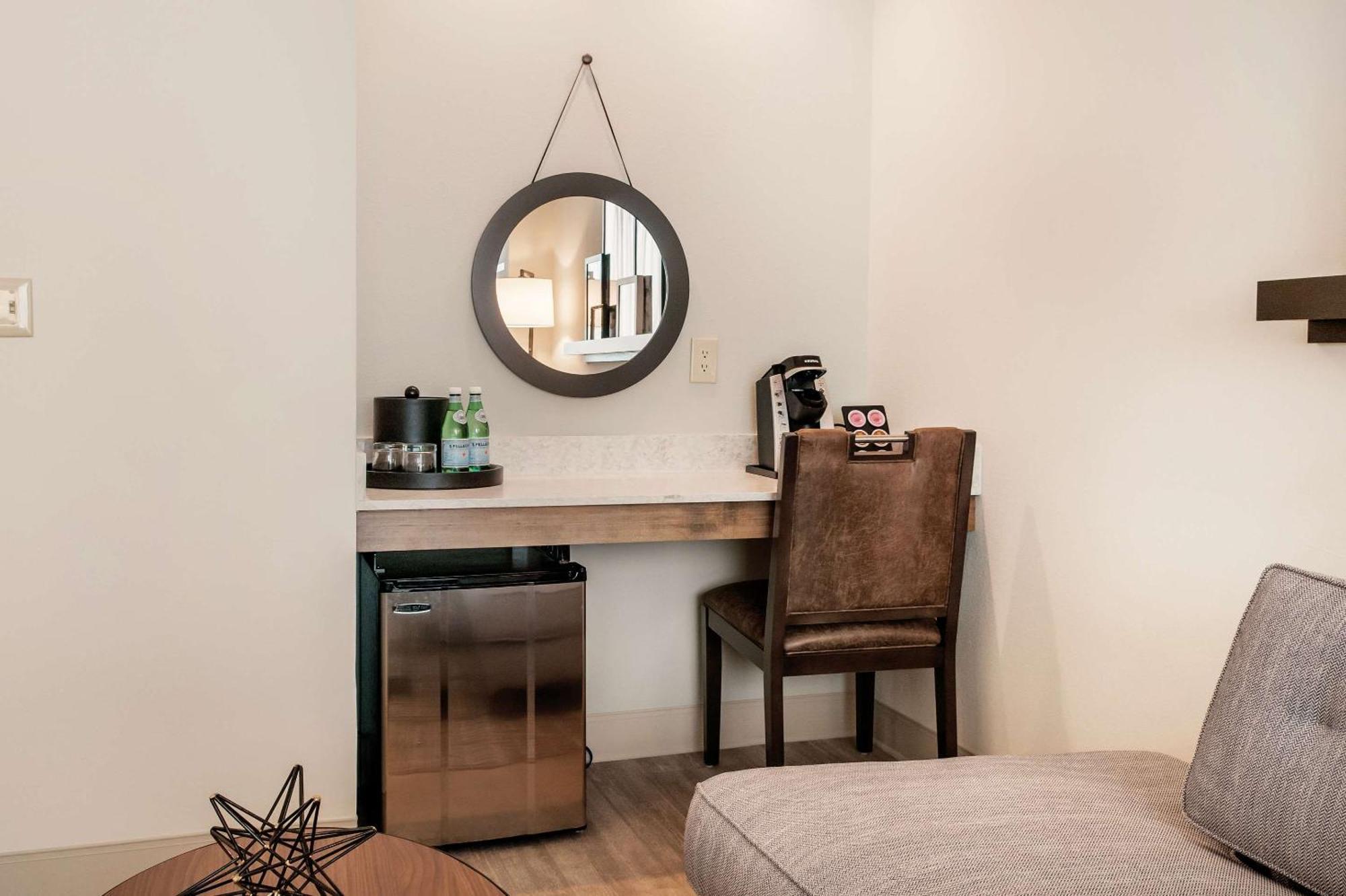 St Charles Coach House, Ascend Hotel Collection ニューオーリンズ エクステリア 写真