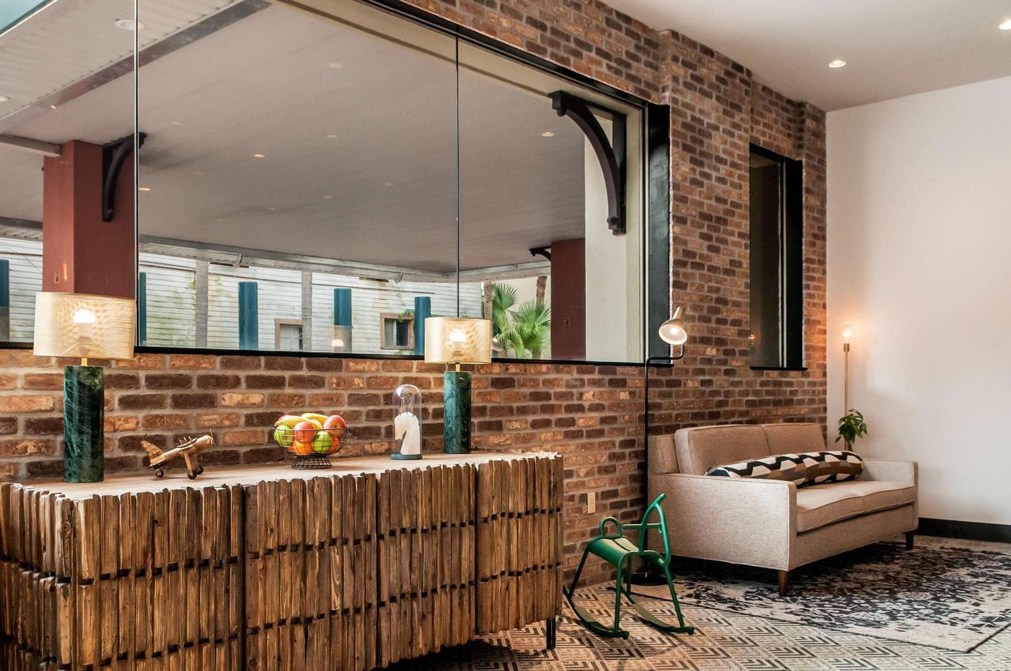 St Charles Coach House, Ascend Hotel Collection ニューオーリンズ エクステリア 写真